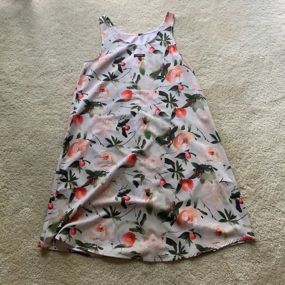 White flower print dress - Picture 2 of 4